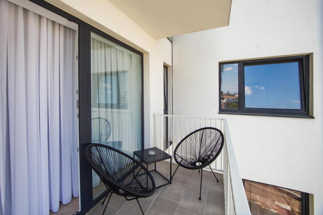 Duo Vibe Apartment Oradea Exterior photo