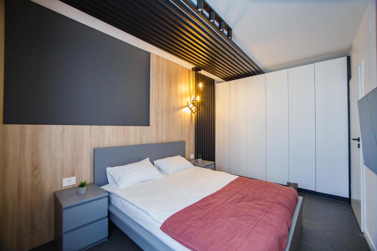 Duo Vibe Apartment Oradea Exterior photo